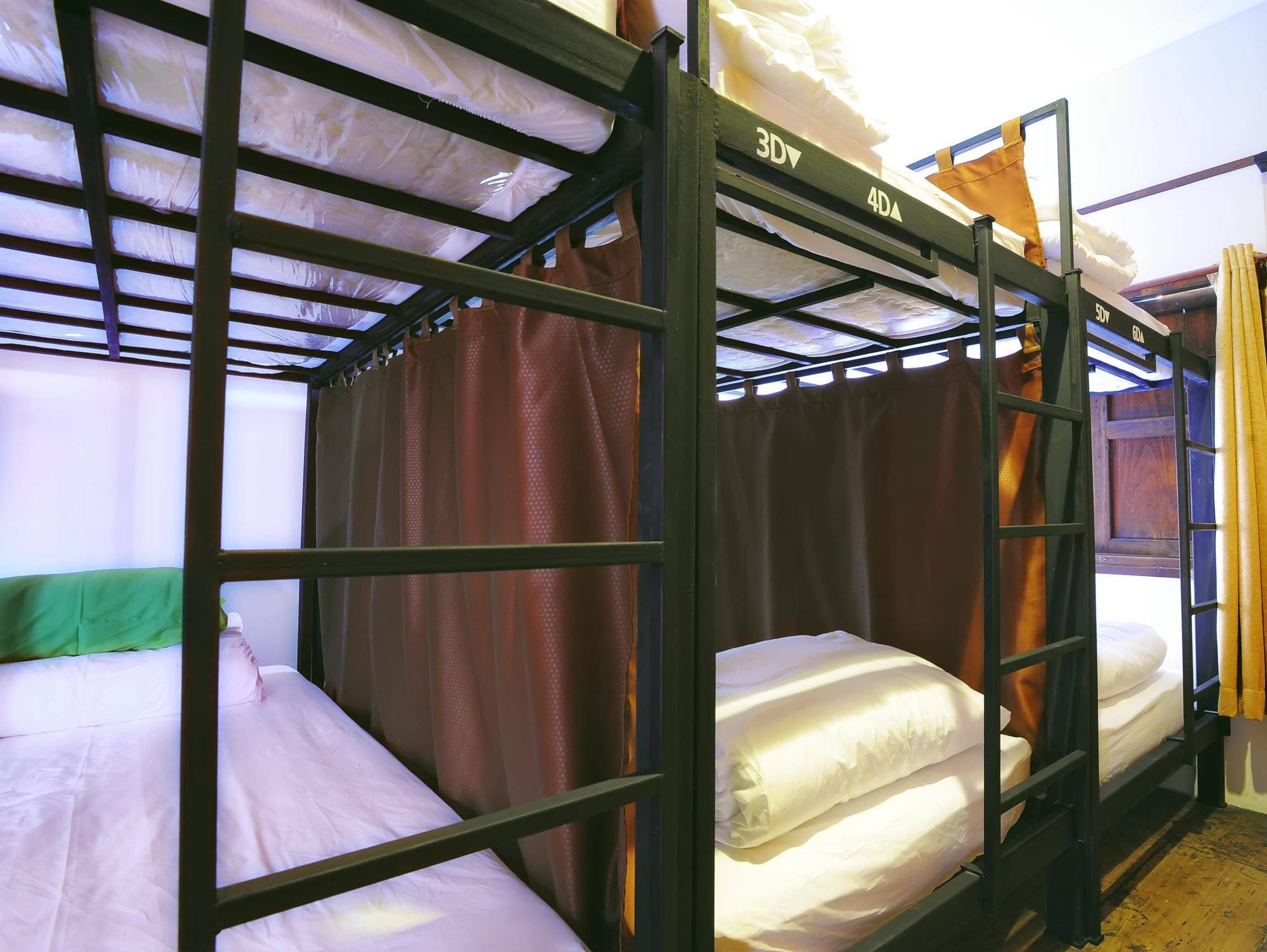 Manon Hostel Chiang Mai Exteriör bild